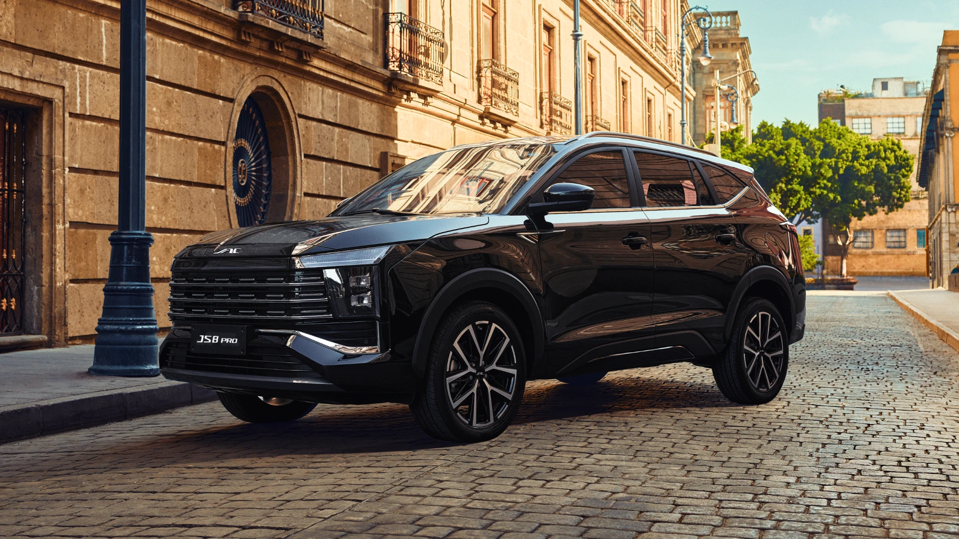 JAC JS8 PRO — kredyt 50/50 RRSO 0%
